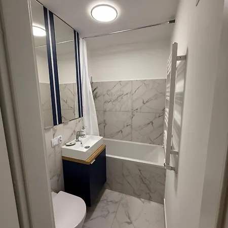 Apartment Kinowa *