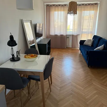 Kinowa Apartment